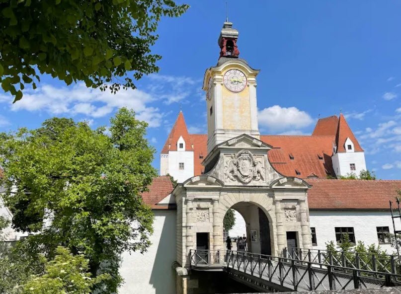 New Castle, Germany